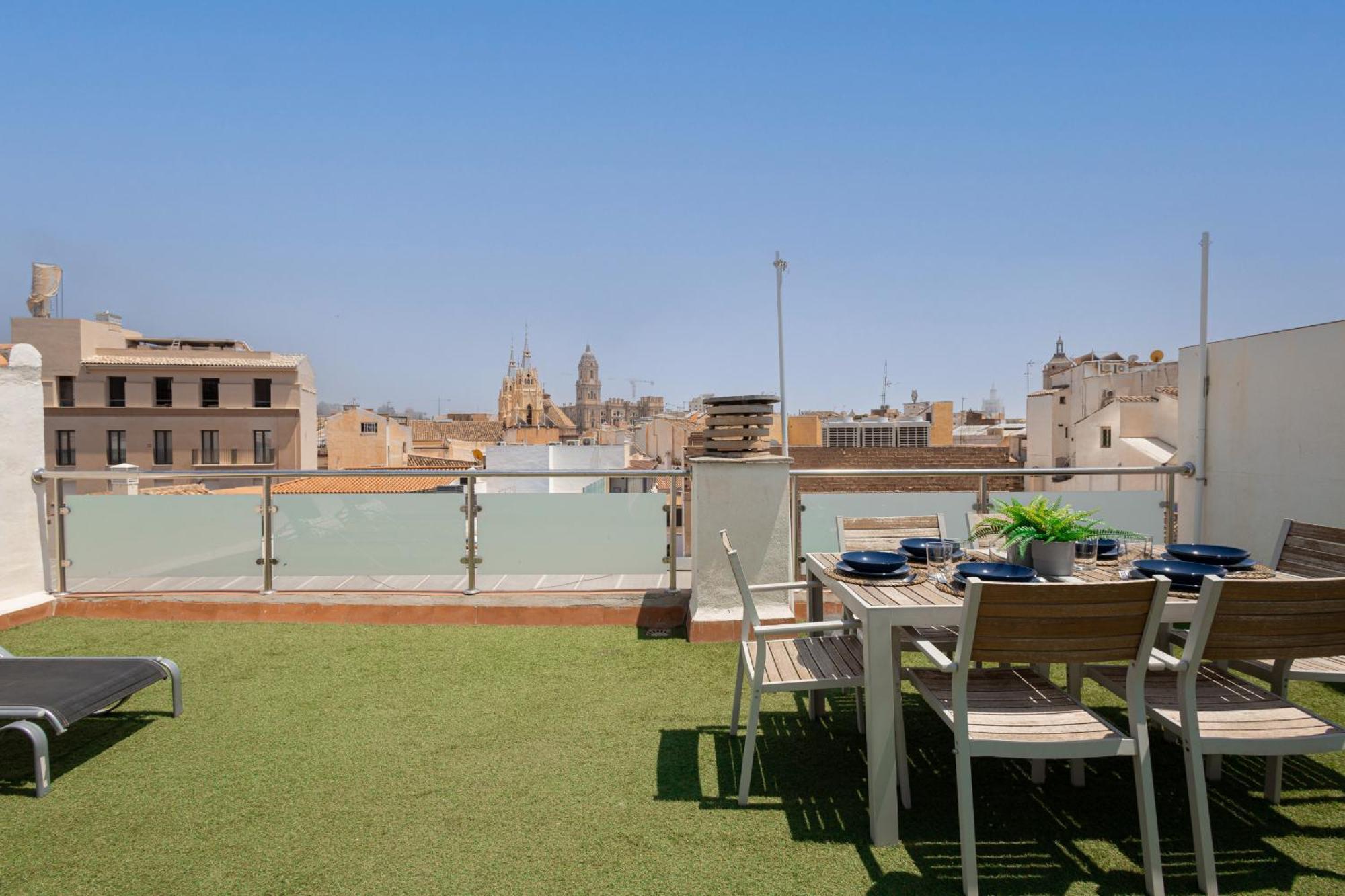 C103 - Sunny Terrace, Old Town Views Apartman Málaga Kültér fotó